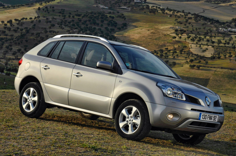 KOLEOS 2.5 Privilege