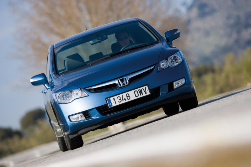 CIVIC 4d 1.8 ES 6MT CIVIC 4d 1.8 ES 6MT