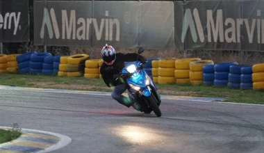 ΟΔΗΓΟΥΜΕ: Suzuki scooter Address & Burgman