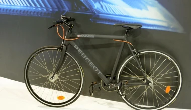 To Peugeot 208 facelift στην ΑΥΤΟΚΙΝΗΣΗ 2015