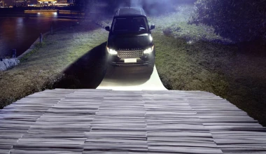 Range Rover διασχίζει… χάρτινη γέφυρα! (VIDEO)