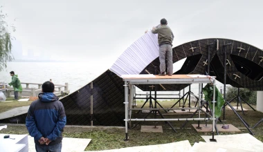 Range Rover διασχίζει… χάρτινη γέφυρα! (VIDEO)