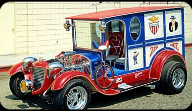 George Barris (1925-2015): Ένας απίθανος τύπος

