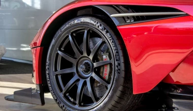 Πωλείται το «θηρίο» της Aston Martin