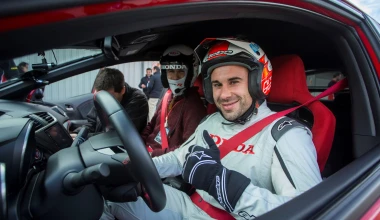 Τα αστέρια της Honda οδηγούν Civic Type R (video)