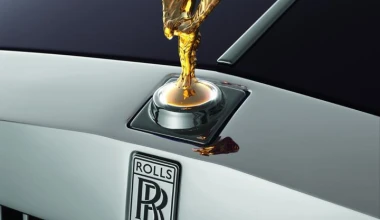 Τρία νέα αγαλματίδια για τη Rolls Royce

