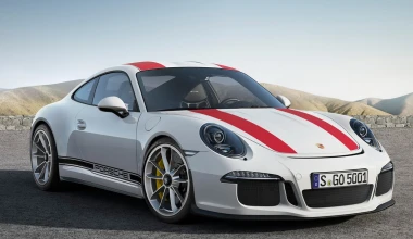 Τιμή στα «όπλα» από την Porsche 911 R (video)