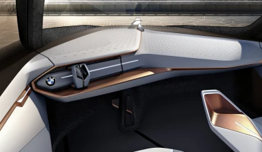 BMW Vision Next 100 concept (videos)