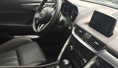 Η Mazda προαναγγέλλει το CX-4