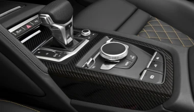 Νέο Audi R8 Spyder V10 στη Νέα Υόρκη (+video)