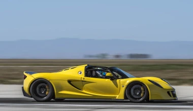 Ρεκόρ ταχύτητας με 427 km/h από τη Hennessey (video)