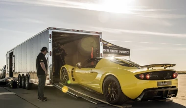 Ρεκόρ ταχύτητας με 427 km/h από τη Hennessey (video)