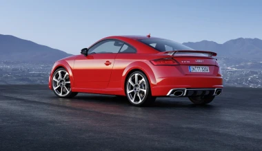 Πρεμιέρα για τα Audi TT RS των 400 PS