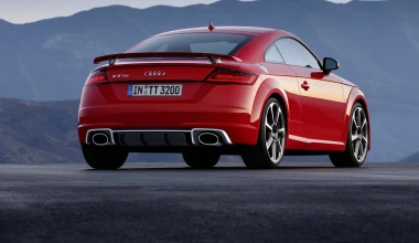 Πρεμιέρα για τα Audi TT RS των 400 PS