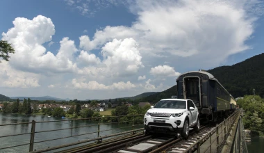 Σέρνει τρένο… το Land Rover (video)