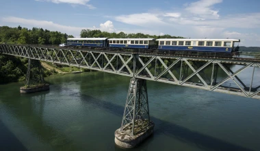 Σέρνει τρένο… το Land Rover (video)