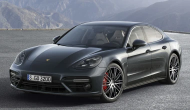 Στην Πόλη του Φωτός η νέα Porsche Panamera (vid)