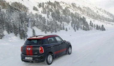 Η γκάμα των τετρακίνητων MINI επεκτείνεται