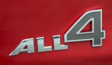 Η γκάμα των τετρακίνητων MINI επεκτείνεται