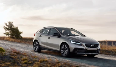 Νέα Volvo V40 και V40 Cross Country από 22.500 €