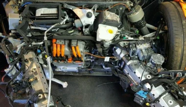 Ακόμα πωλείται η τρακαρισμένη Porsche 918 Spyder