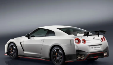 Το νέο Nissan 2017 GT-R Nismo «στον δρόμο»