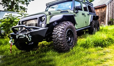 Κινέζοι έκαναν το Jeep Wrangler 6x6