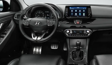 3 ΗΟΤ μικρομεσαία στο Παρίσι 