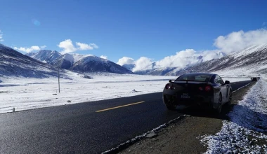 Με Nissan GT-R στο Έβερεστ