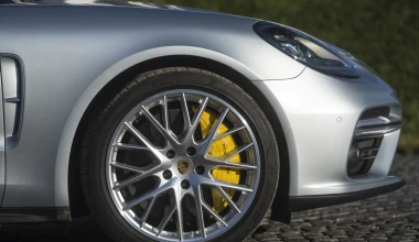 ΟΔΗΓΟΥΜΕ τη νέα Porsche Panamera