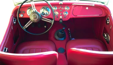 Triumph TR: TRue British sports-car