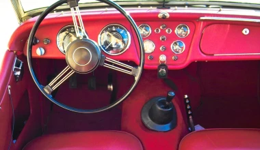 Triumph TR: TRue British sports-car