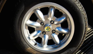 Triumph TR: TRue British sports-car