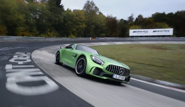 Video: Έσπασε τα χρονόμετρα η Mercedes-AMG GT R