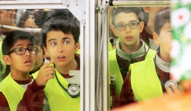 Μια στάση για παιχνίδια στο εργοστάσιο της Seat (video)