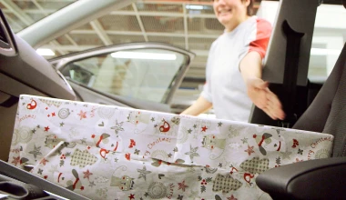 Μια στάση για παιχνίδια στο εργοστάσιο της Seat (video)