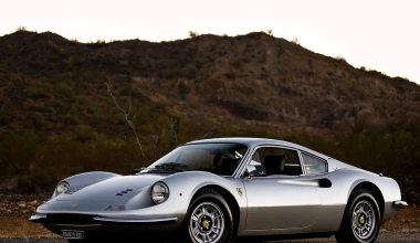 Ferrari Dino 246 GT vs. Ferrari Dino 308GT4: Άκρα αντίθετα