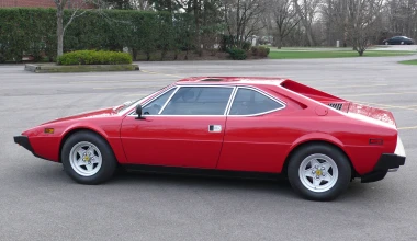 Ferrari Dino 246 GT vs. Ferrari Dino 308GT4: Άκρα αντίθετα