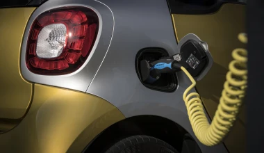 ΟΔΗΓΟΥΜΕ το νέο Smart electric drive