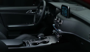 Kia Stinger GT: Σπορ σεντάν με πίσω κίνηση