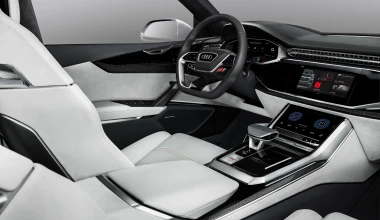 Μία sport λιμουζίνα με δυνατότητες SUV (vid)