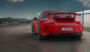 Η νέα Porsche 911 GT3 και με χειροκίνητο κιβώτιο