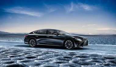 Πρεμιέρα για το υβριδικό Lexus LS 500h