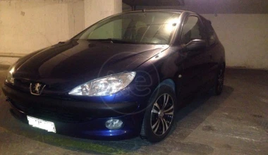 5 μεταχειρισμένα Peugeot 206 από 1.950 ευρώ