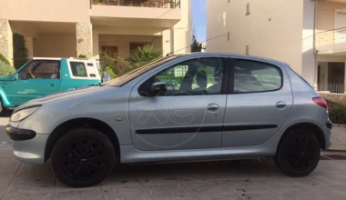 5 μεταχειρισμένα Peugeot 206 από 1.950 ευρώ