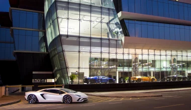 Πού βρίσκεται η μεγαλύτερη έκθεση της Lamborghini;