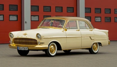 Οι καλλονές της Opel παρελαύνουν