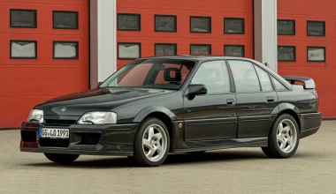 Οι καλλονές της Opel παρελαύνουν