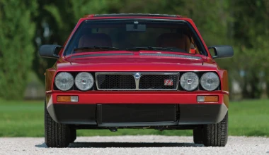 2 θρυλικά μοντέλα σε πλειστηριασμό