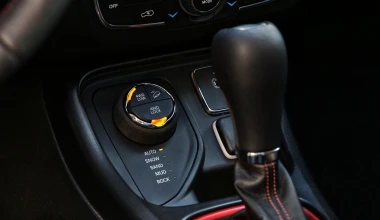 ΟΔΗΓΟΥΜΕ το νέο Jeep Compass